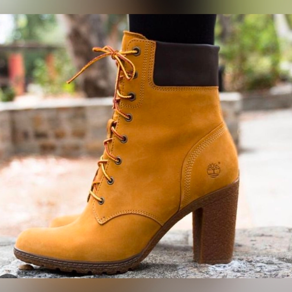 Timberland Women's Glancy 6" Wheat Nubuck Lace Up Boots Size 8.5